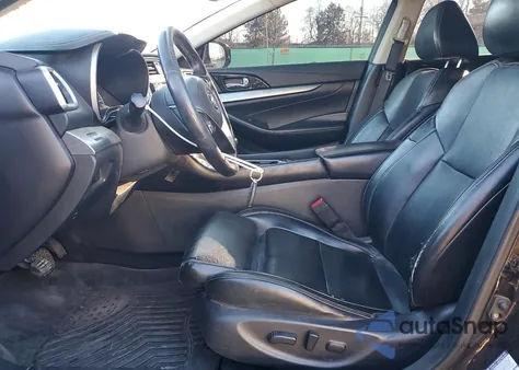 2016 Nissan Maxima 3.5S z USA, uszkodzony, nr VIN 1N4AA6AP3GC395015